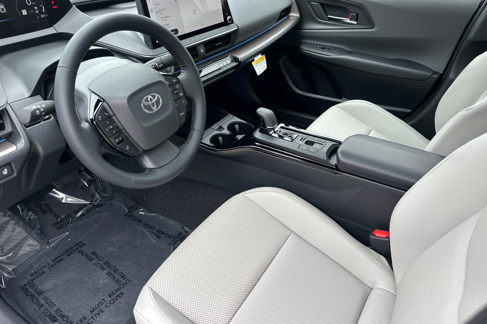 New 2027 Toyota Prius Limited FWD image 10