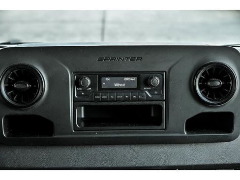 Used 2023 Mercedes-Benz Sprinter 2500 image 8