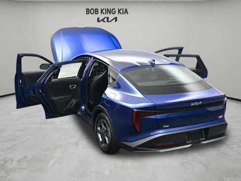 New 2026 Kia K4 FWD image 30