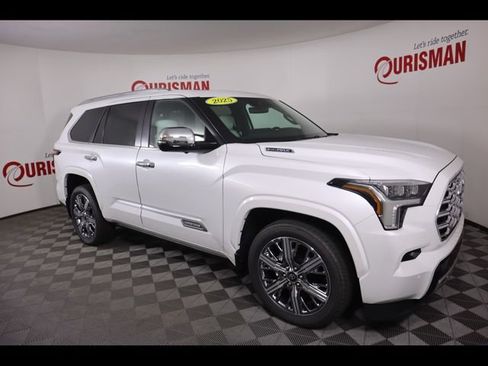 Used 2025 Toyota Sequoia Capstone AWD/4WD image 28