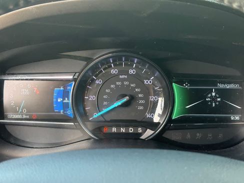 Certified 2018 Ford Explorer XLT w/ Equipment Group 202A FWD image 26