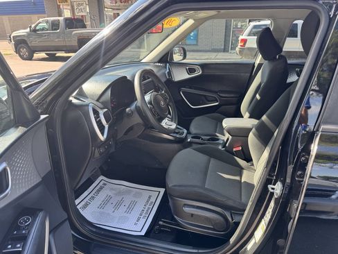 Used 2021 Kia Soul LX FWD image 7