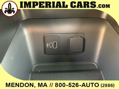 New 2026 Ford Explorer ST-Line w/ ST-Line Street Pack image 25