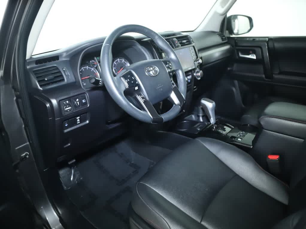 Used 2021 Toyota 4Runner TRD Off-Road Premium w/ Moonroof Package AWD/4WD image 17