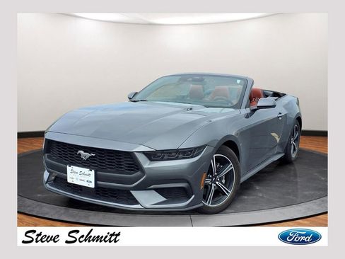 Used 2025 Ford Mustang Premium RWD image 1