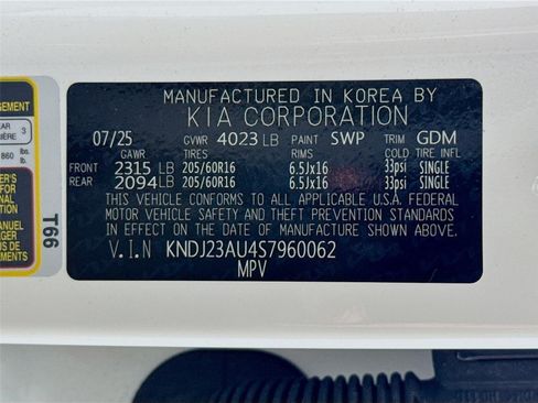Certified 2025 Kia Soul LX w/ LX Technology Package FWD image 29