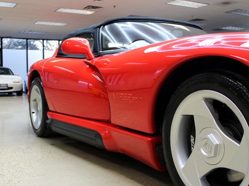 Used 1995 Dodge Viper RT/10 image 9