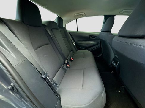 Used 2025 Toyota Corolla LE FWD image 17