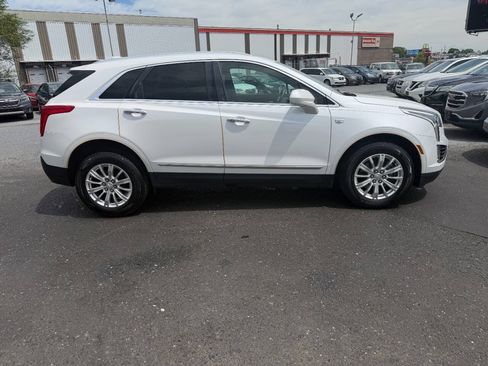 Used 2017 Cadillac XT5 FWD image 8
