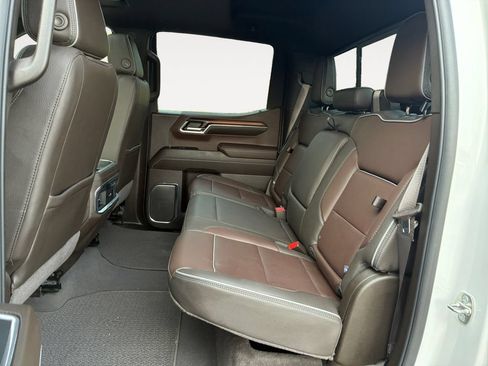 Used 2024 GMC Sierra 1500 Denali AWD/4WD image 13
