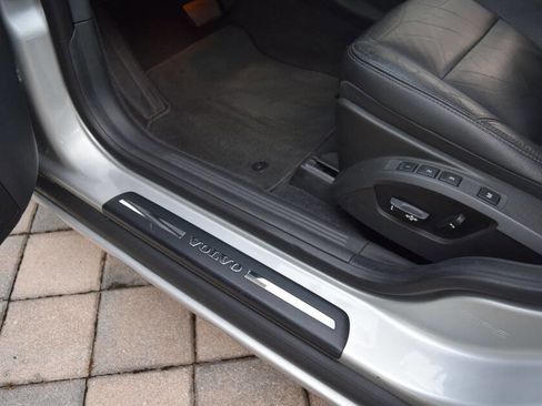 Used 2011 Volvo V50 T5 image 41