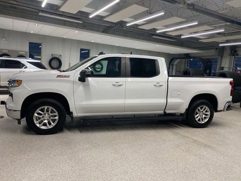 Used 2023 Chevrolet Silverado 1500 LT image 11