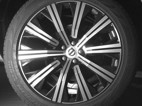 Certified 2025 Volvo XC90 B6 Plus w/ Protection Package Premier AWD/4WD image 26