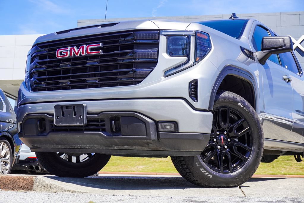Used 2024 GMC Sierra 1500 Elevation AWD/4WD image 2