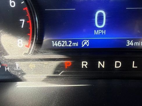 Used 2024 Ford Explorer XLT w/ Equipment Group 202A AWD/4WD image 12