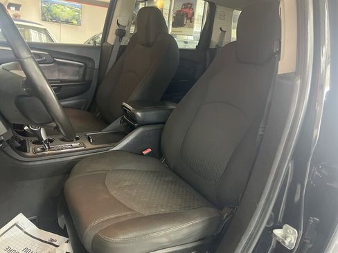Used 2012 Chevrolet Traverse LT w/ All-Star Edition image 10