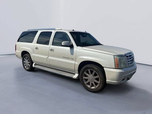 Used 2005 Cadillac Escalade ESV Platinum AWD/4WD image 1