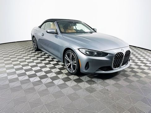 Certified 2023 BMW 430i xDrive Convertible w/ Premium Package image 2