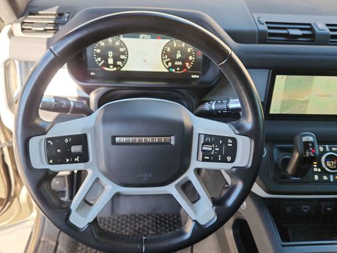 Used 2020 Land Rover Defender 110 SE AWD/4WD image 15