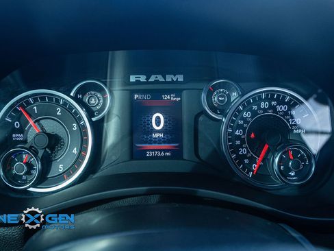 Used 2024 RAM 3500 Tradesman w/ Convenience Group image 16