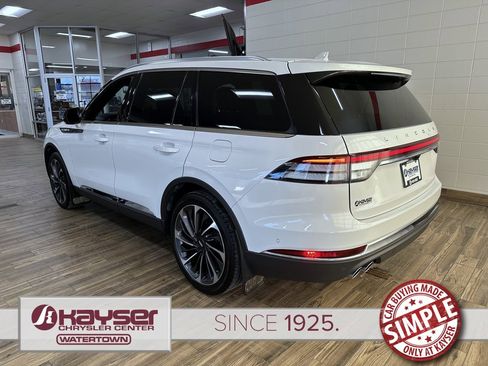 Used 2024 Lincoln Aviator Reserve w/ Equipment Group 201A image 3