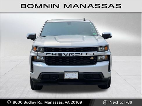 Used 2020 Chevrolet Silverado 1500 Custom w/ Custom Value Package image 2
