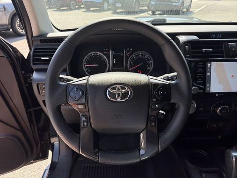 Used 2021 Toyota 4Runner Venture w/ Moonroof Package AWD/4WD image 23