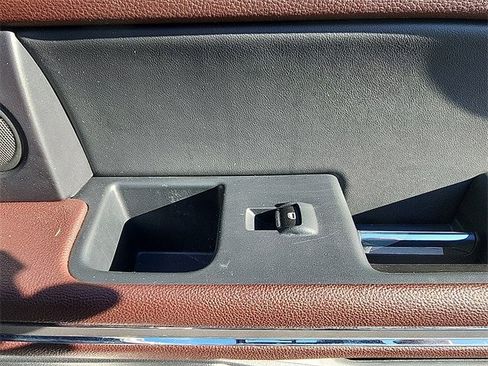 Certified 2022 Ford Expedition Limited image 32