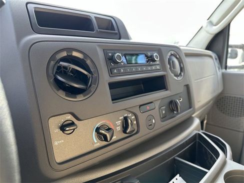 New 2024 Ford E-450 and Econoline 450 Super Duty w/ Power Windows & Locks Group image 28