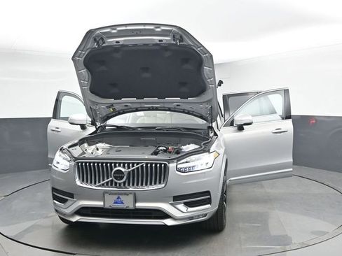 Used 2023 Volvo XC90 B6 Plus AWD/4WD image 54