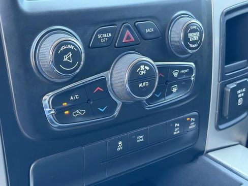 Used 2018 RAM 1500 Big Horn RWD image 24