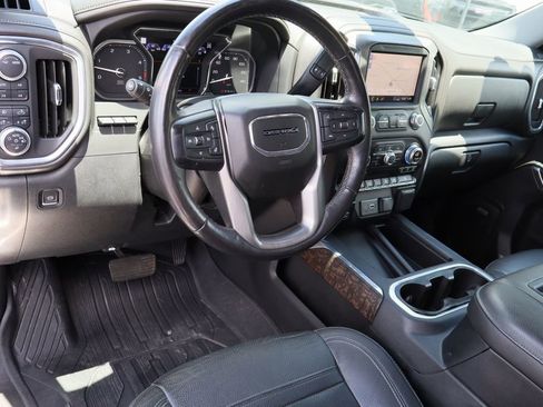 Used 2020 GMC Sierra 2500 Denali w/ Denali Ultimate Package AWD/4WD image 12