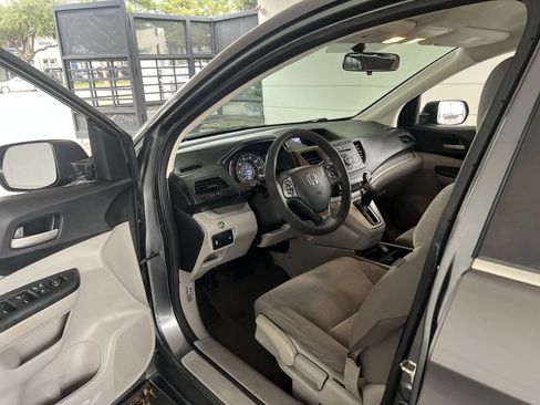 Used 2014 Honda CR-V LX image 2