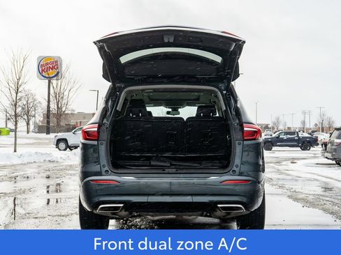 Used 2021 Buick Enclave Avenir w/ Avenir Technology Package image 10