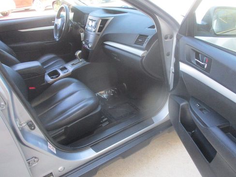 Used 2012 Subaru Outback 2.5i Premium w/ All-Weather Pkg AWD/4WD image 20
