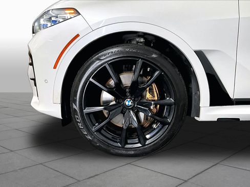 Used 2020 BMW X7 M50i w/ Dynamic Handling Package AWD/4WD image 11