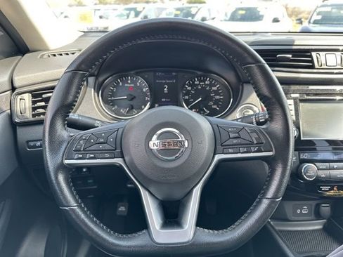 Certified 2020 Nissan Rogue SV image 27