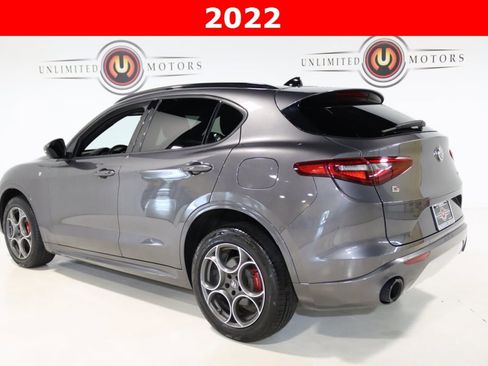 Used 2022 Alfa Romeo Stelvio Ti image 3