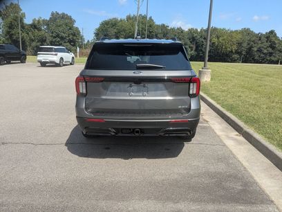 New 2026 Ford Explorer ST-Line w/ ST-Line Street Pack