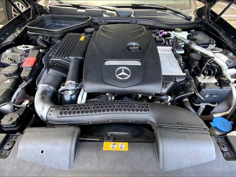 Used 2019 Mercedes-Benz SLC 300 image 28