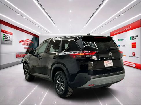 Used 2023 Nissan Rogue S image 6