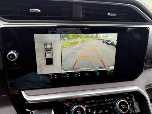 Used 2022 GMC Sierra 1500 Denali image 38