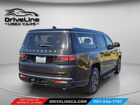 Used 2024 Jeep Wagoneer L Series II w/ Flexible Seating Group AWD/4WD image 12