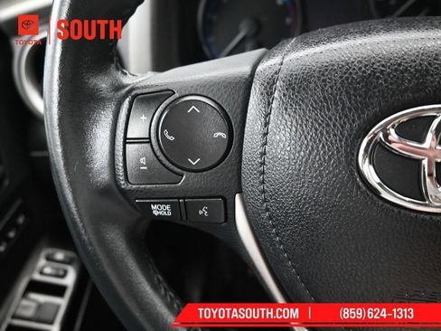 Used 2017 Toyota RAV4 Limited image 19