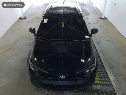 Used 2020 Toyota Corolla SE w/ Carpet Mat Package FWD image 4