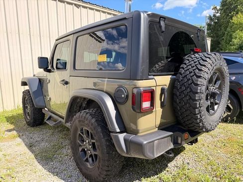 Used 2025 Jeep Wrangler Sport AWD/4WD image 11