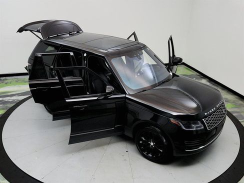 Used 2020 Land Rover Range Rover HSE image 39