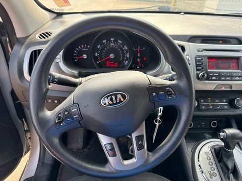 Used 2015 Kia Sportage LX FWD image 19
