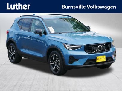 Used 2024 Volvo XC40 B5 Core