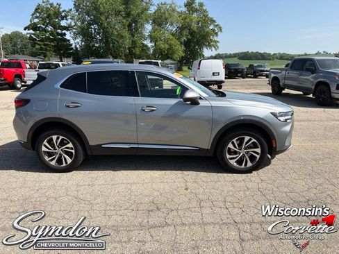 Used 2023 Buick Envision Essence AWD/4WD image 3